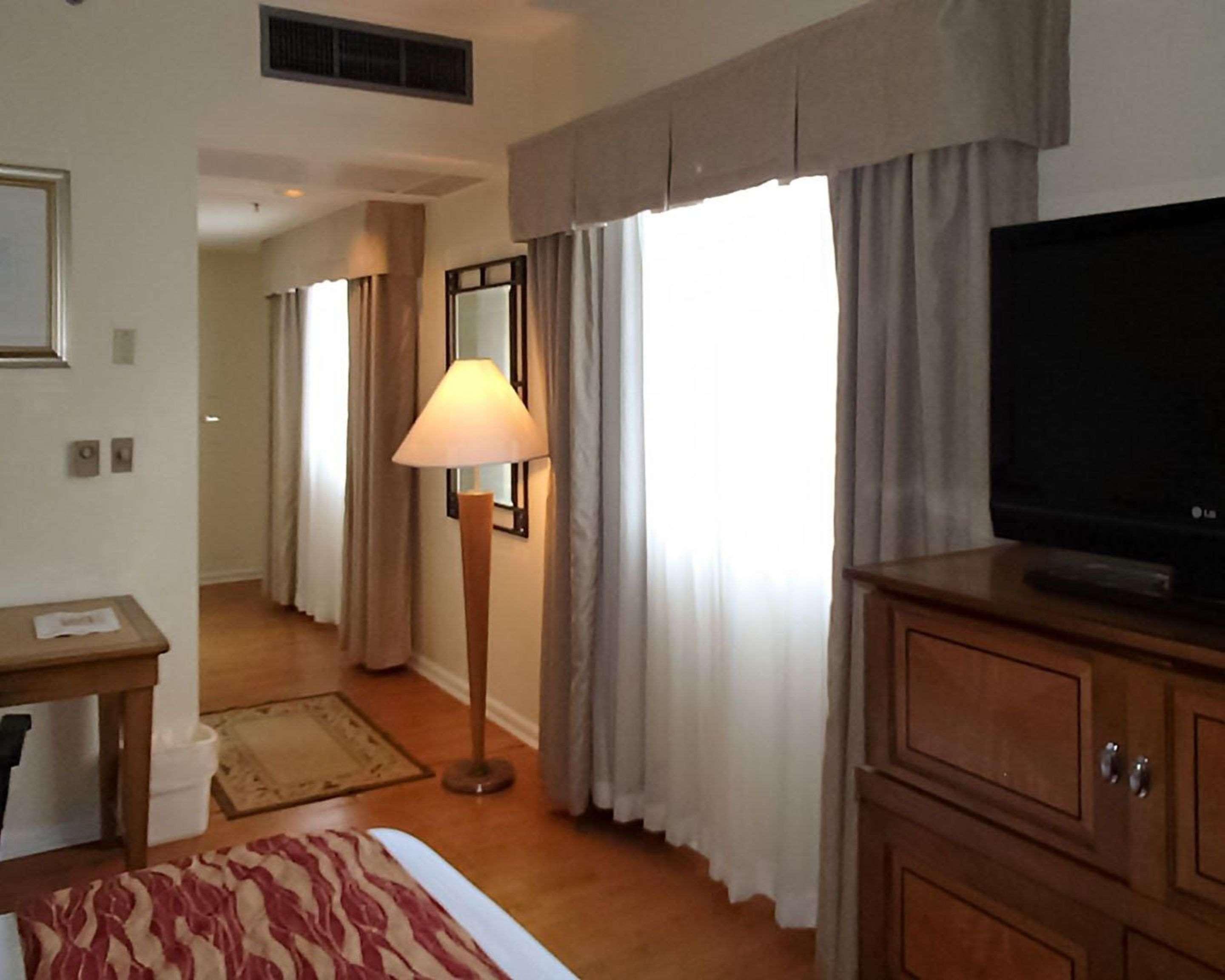 Rodeway Inn South Miami - Coral Gables Exteriör bild
